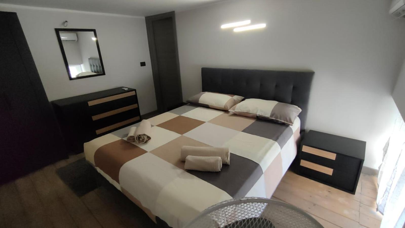 Louis Home Syracuse Eksteriør bilde